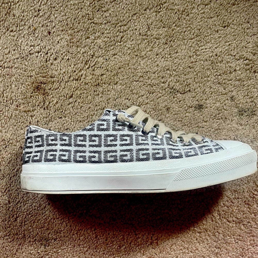 Givenchy 4G Jacquard Sneakers